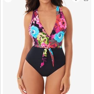 Brand new with tags skinny dippers plunging one piece floral &black bathing suit